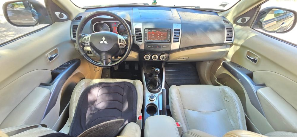 Mitsubishi Outlander ( 4X4 ) 2.2 DI-D Instyle 4WD Ano 2007 a diesel