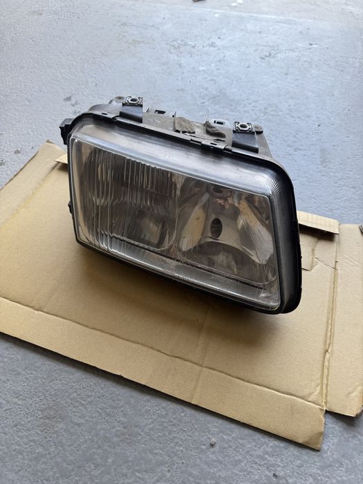 Audi a3 8l  Farois originais