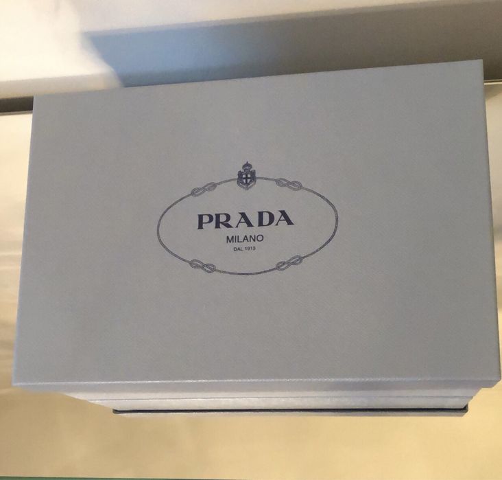 Stilettos Prada, em pele, de Coleção Permanente (salto 8cm)
