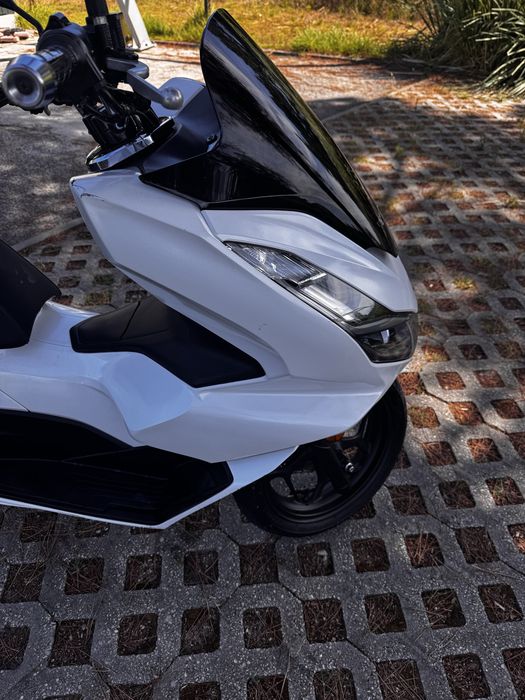 Honda Pcx 2024.