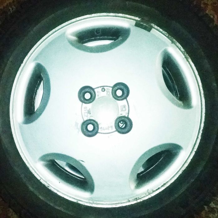 Диски GM с зимней резиной Lassa Iceways 2 (185/60. R15 88T - все б/у).