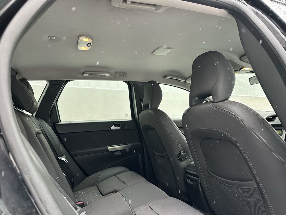 Volvo v50 2.0 diesel в гарному стані !!!