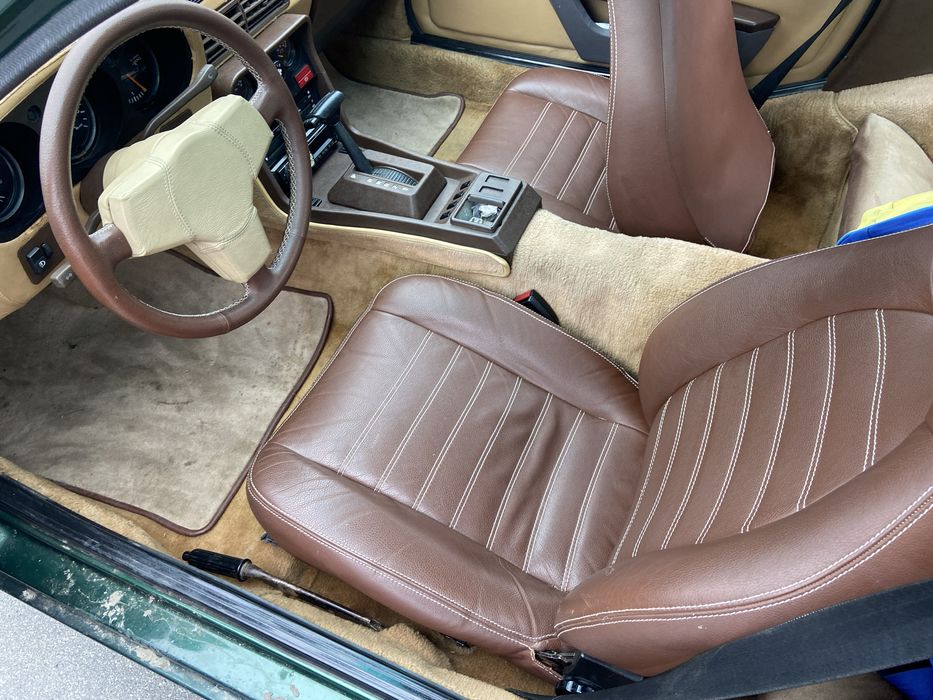 Продаж автомобіля  Порше 924