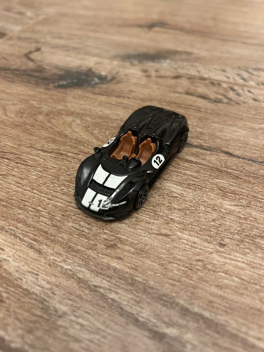 Zestaw 7 samochodów HotWheels