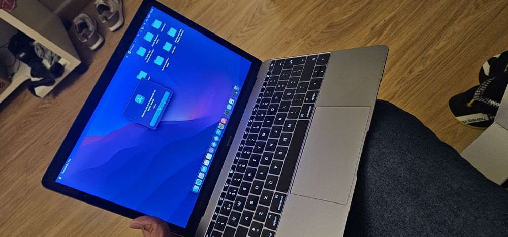 MackBook  Retina 2016