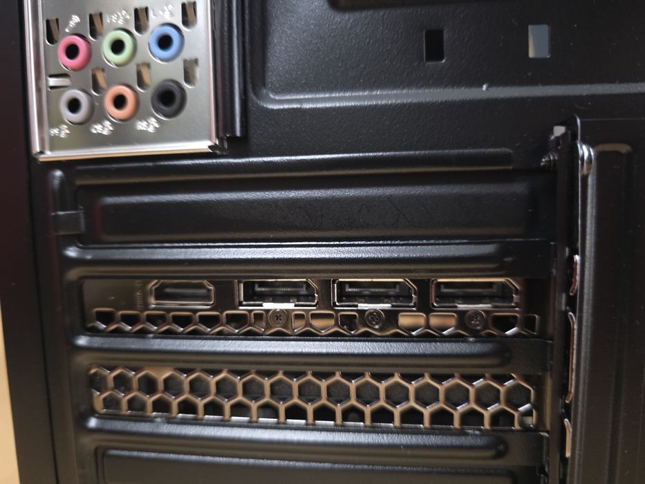 Komputer do grania, RTX 3060, 8GB DDR4 (3600), 256gb SSD, MSI B450,AMD