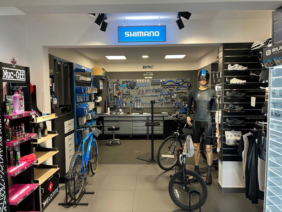 Lokal usługowo-biurowy 50 mkw Poznań Parking parter Rondo Starołęka