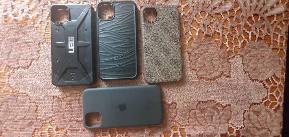 IPhone 11 64 GB +zestaw etui +etui z baterią