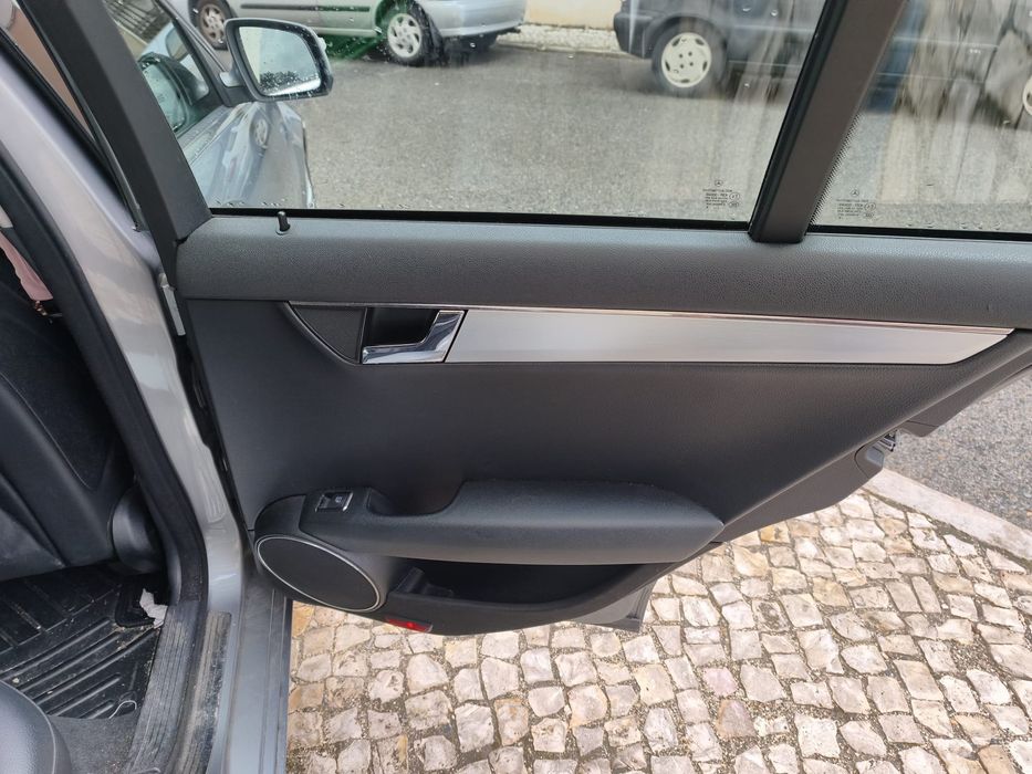 Mercedes benz avantgarde c220
