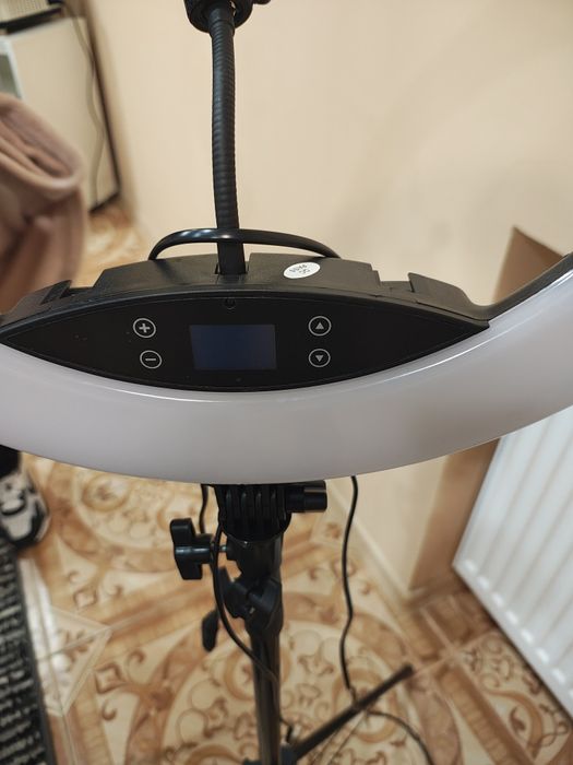 Професійна кільцева лампа HQ 19 NS