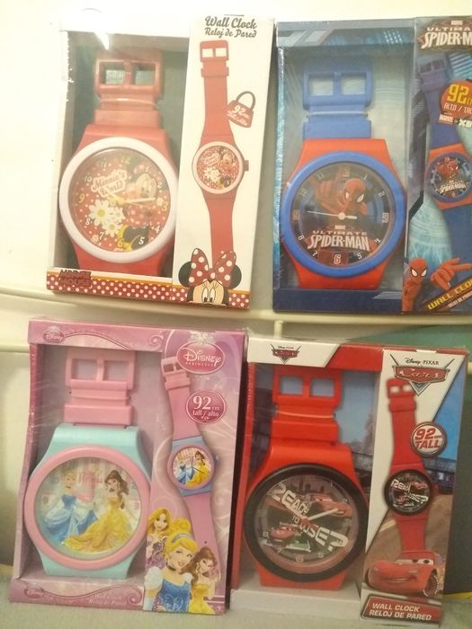 Disney  Minnie Princess Cars Spider duży zegar ścienny 92 cm długi