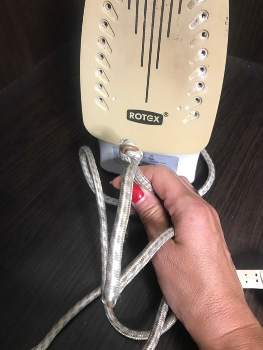 Продам утюг  ROTEX
