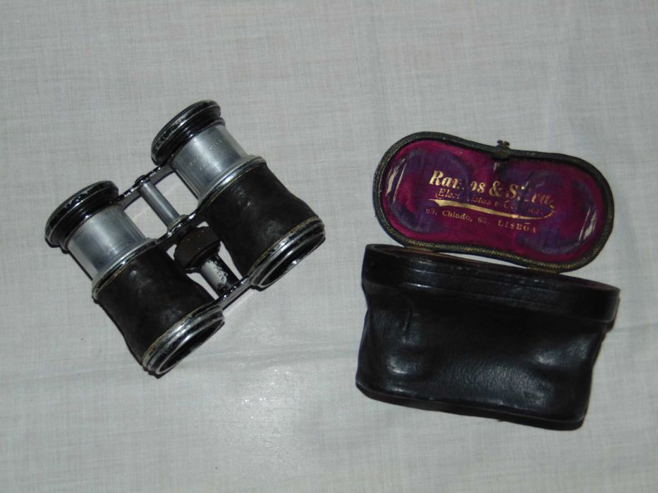Binóculos centenários.