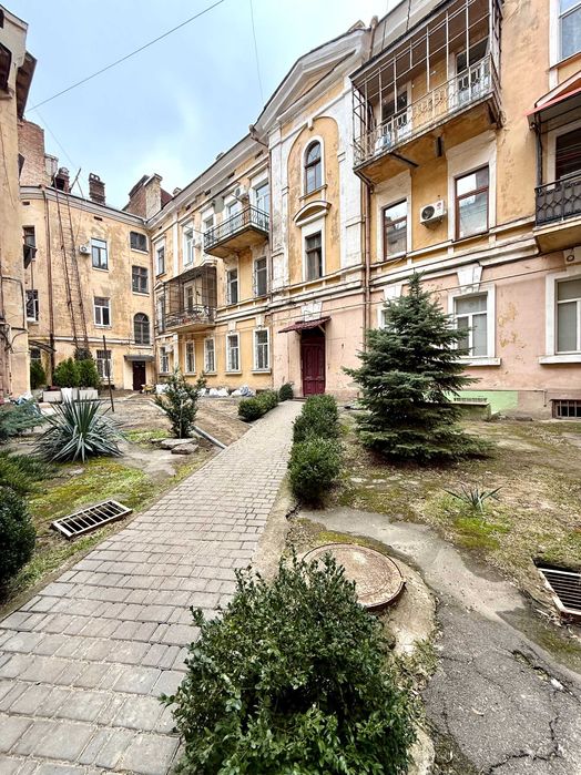 Уникальная четырехкомнатная квартира по ул. Успенской /парк Шевченко