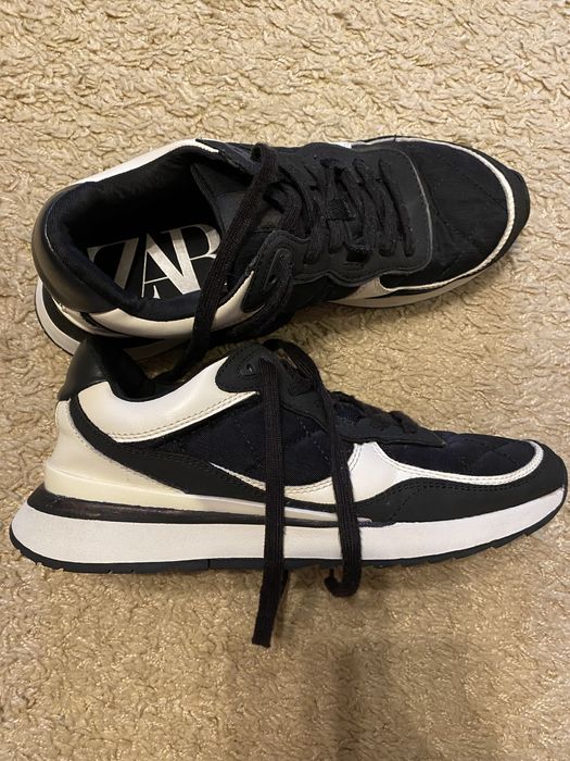 Жіночі стьогані кросівки чорні зара Zara 39,5 pp