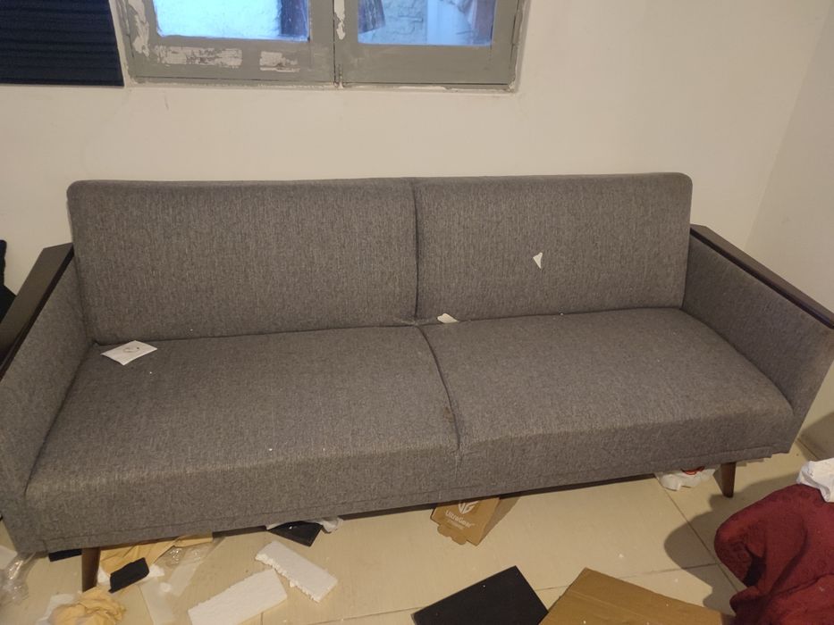 Sofá cama com pouco uso