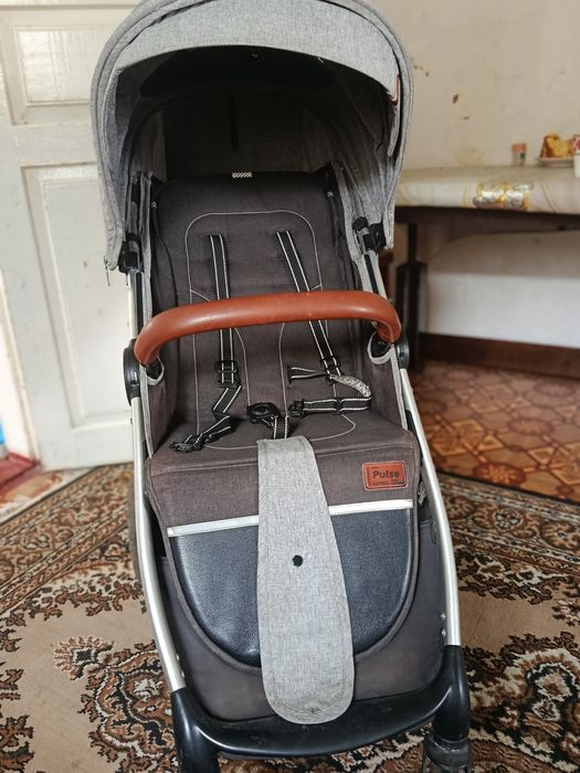 Прогулянкова каляска