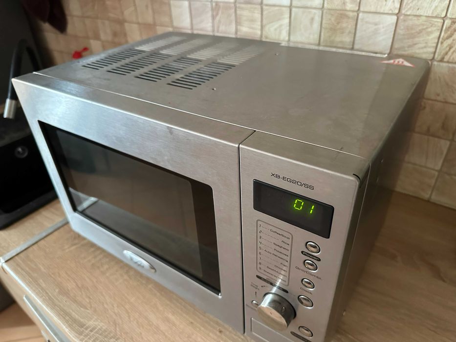 Мікрохвильова піч Whirlpool XB-EG20SS