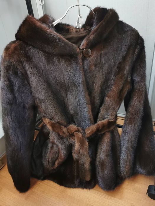 Шуба в отличном  состояние) Норка)