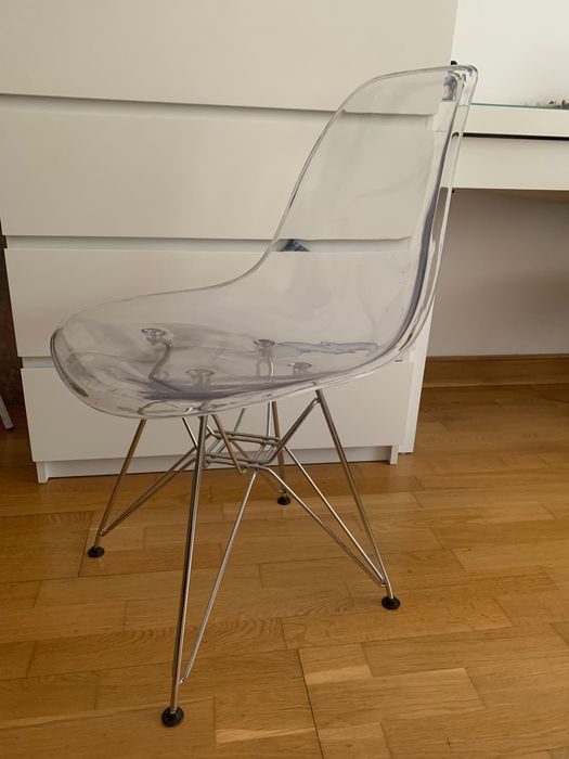 Cadeira acrílica