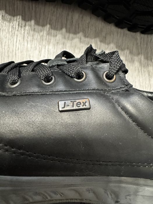 Кросівки Manul шкіряні чорні