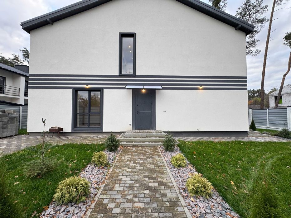 Крайній таун з ремонтом на 3 сотках в Бучі