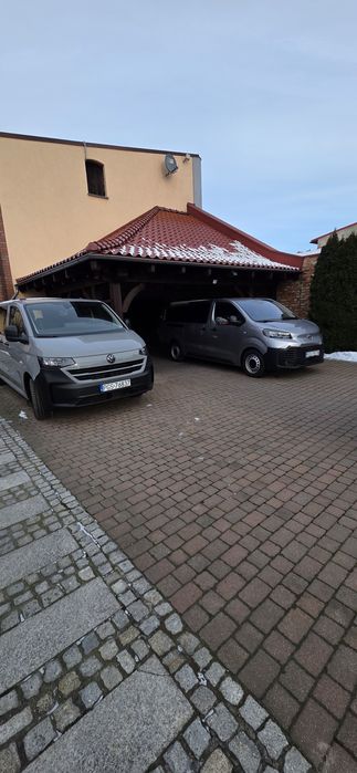 Busy 9 osobowy toyota