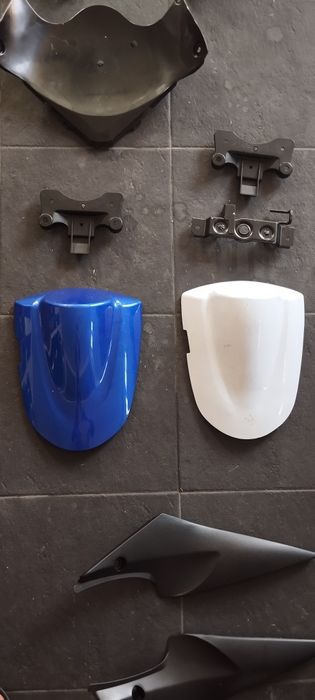 Plásticos Suzuki GSXR 600 750 K6 k7 Novos e usados