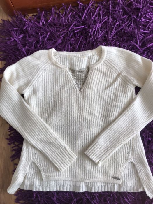 Sweter Guess