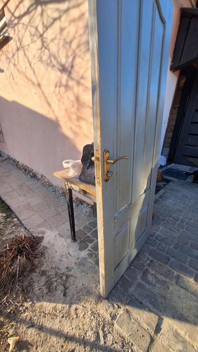 Продам двери и окна бу