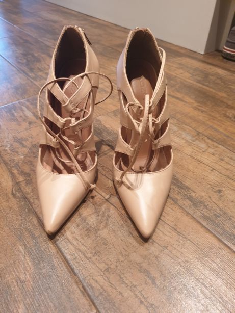 Buty firmy Kazar