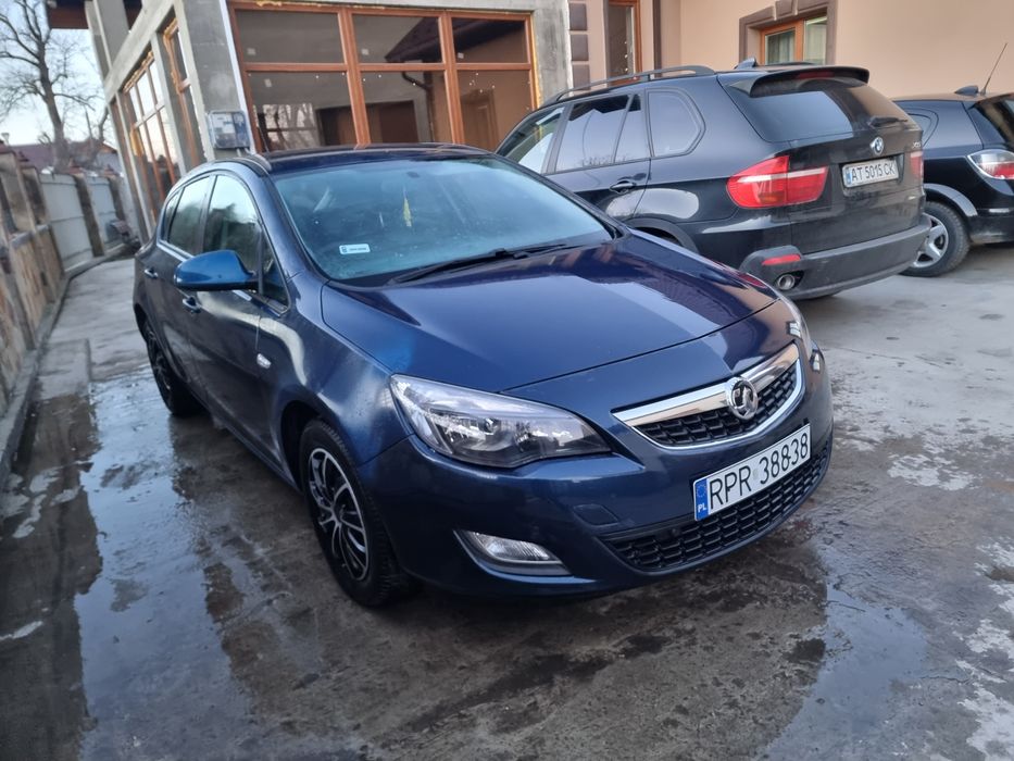 Opel Astra J Телевізор Капот Крило Фари Дзеркало Опель Астра Джей Скло