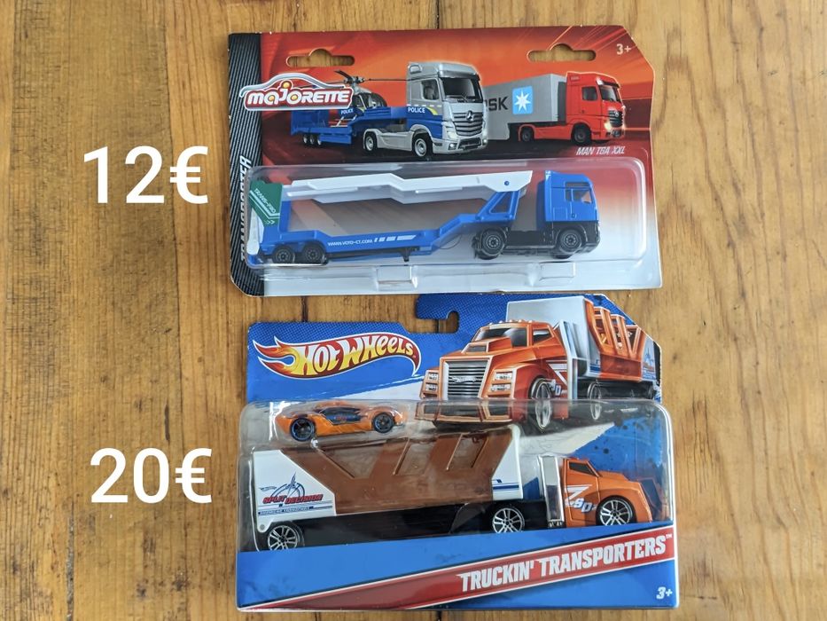 1:64 hot wheels real riders e packs ferrari. Team transport