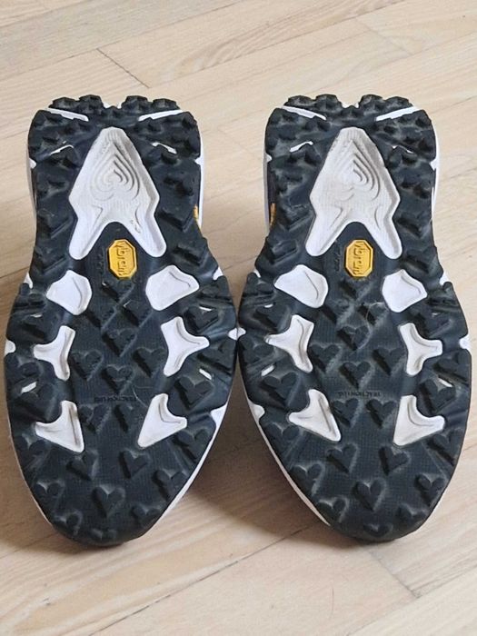 Buty damskie do biegania Hoka