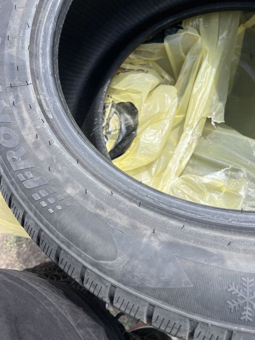 Продам  зимню резину 19 разно широкую