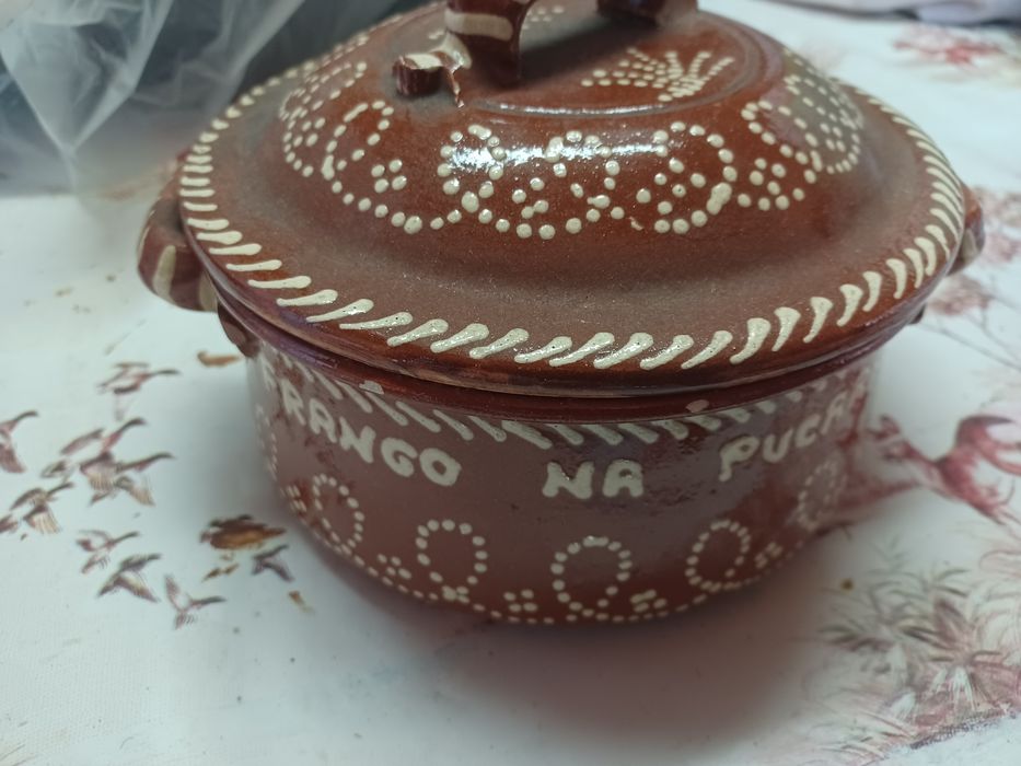 Panela de barro pequena