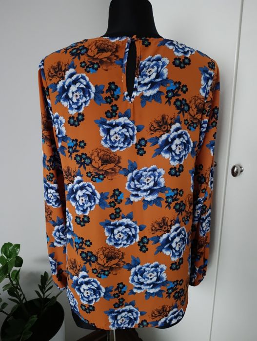 Nowa bluzka damska marki Missguided rozmiar 38 bardziej 40/42