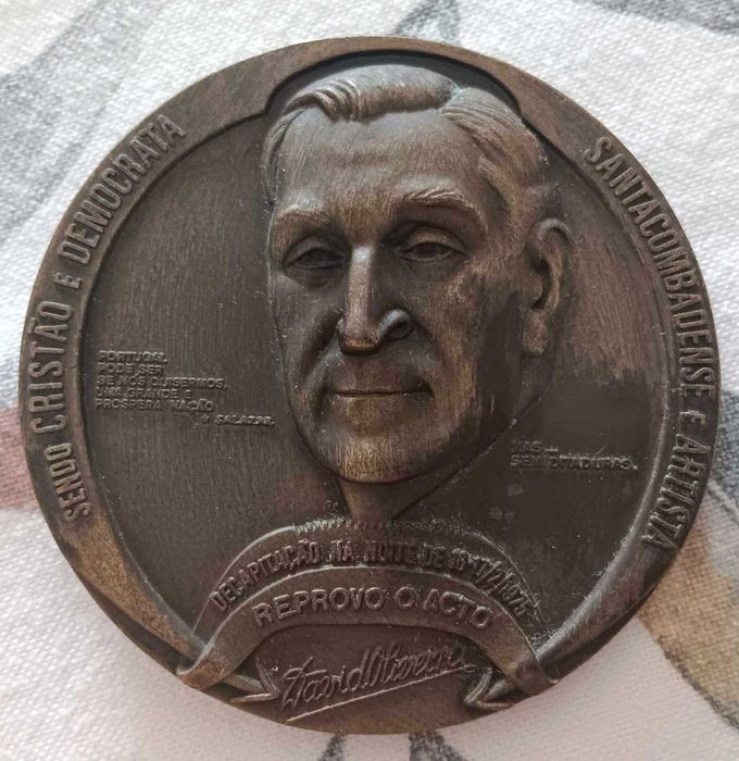 Medalhas de Oliveira Salazar