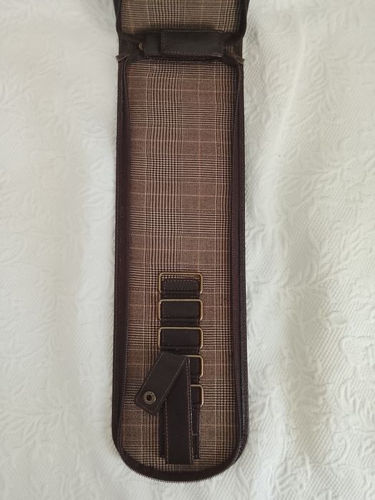 Porta gravatas em pele e forro tecido