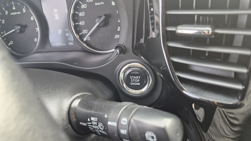 Продам офіційний  Mitsubishi Qutlander