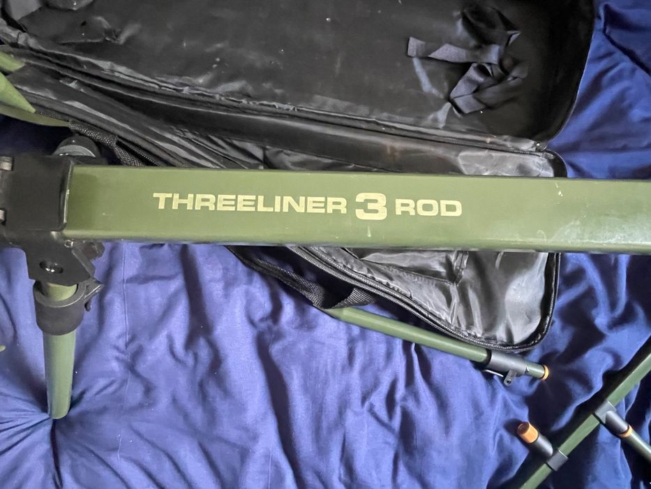 Rod Pod mikado na 3 wędki