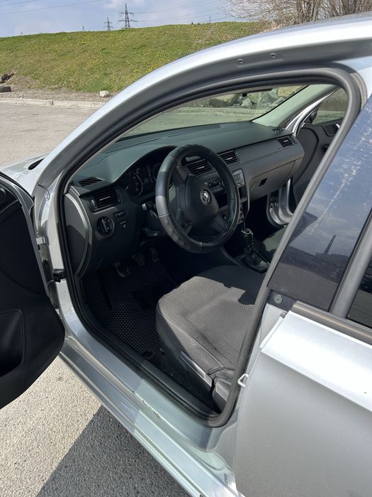 Skoda rapid 2017 1.6