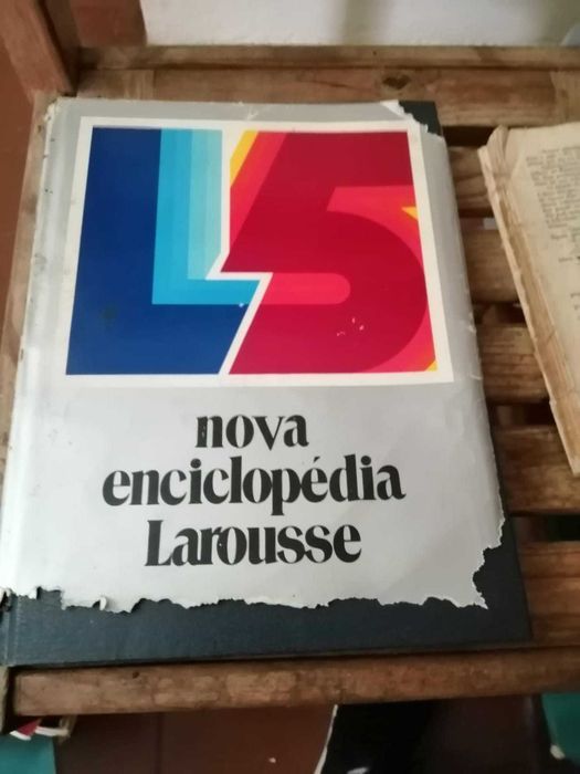 livro nova enciclopedia larousse