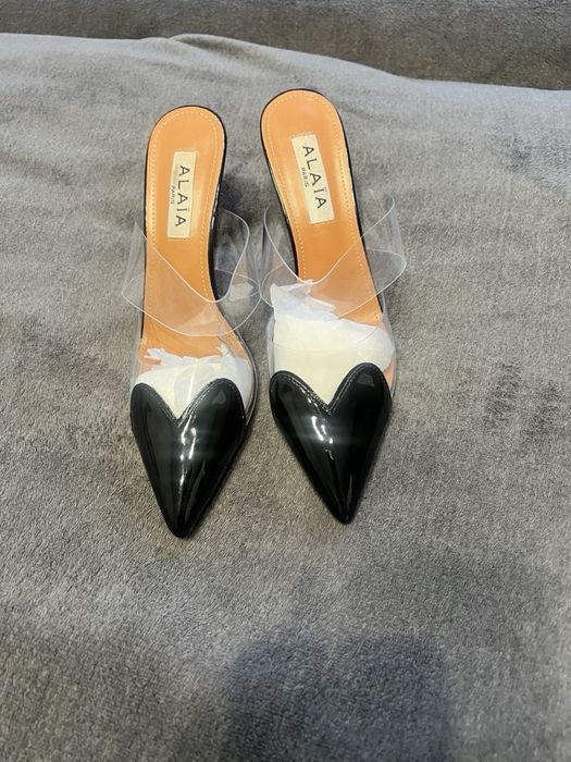 Туфли черные Alaia 39