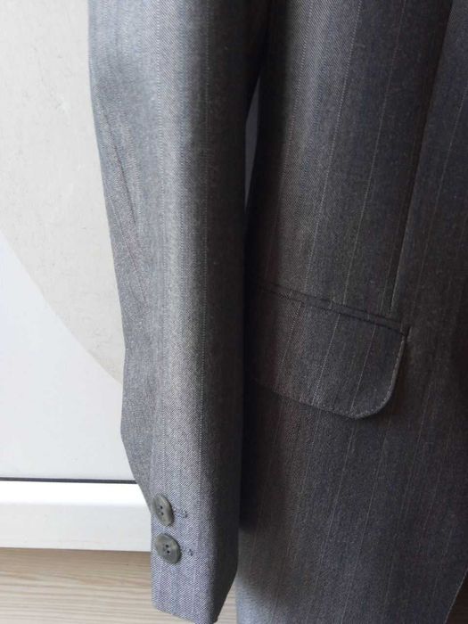 Классический серый костюм на парня. Размер 92С