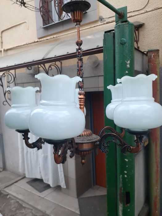 Люстра на пять лампочек