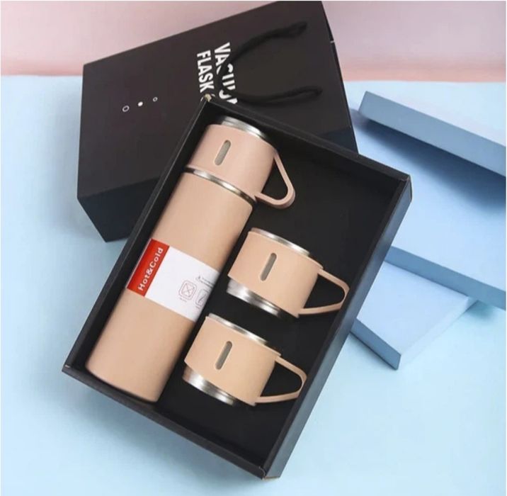 набір Термос вакуумний 500 мл та три чашки