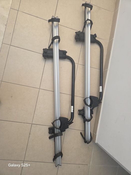 Vendo Dois Pares De Barras Viagem Marca Mercedes