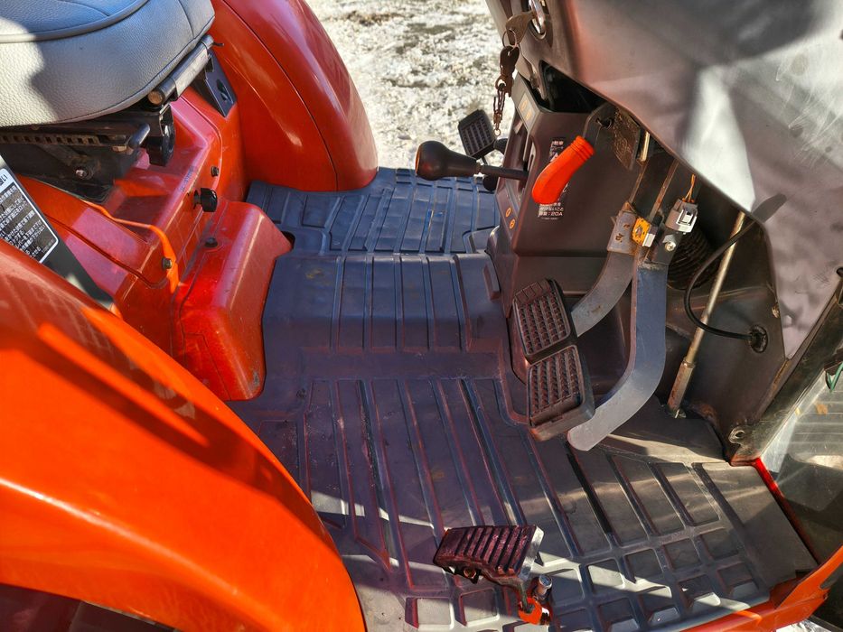 Японський мінітрактор Кубота Kubota Kl 25   з фронт. нав.