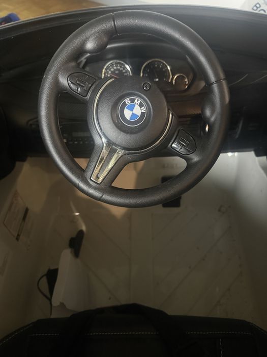 Vendo carro eletrico criança bmw
